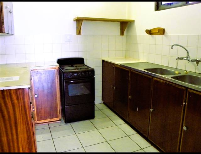 2 BEDROOM APARTMENT FOR SALE IN MARGATE BEACH